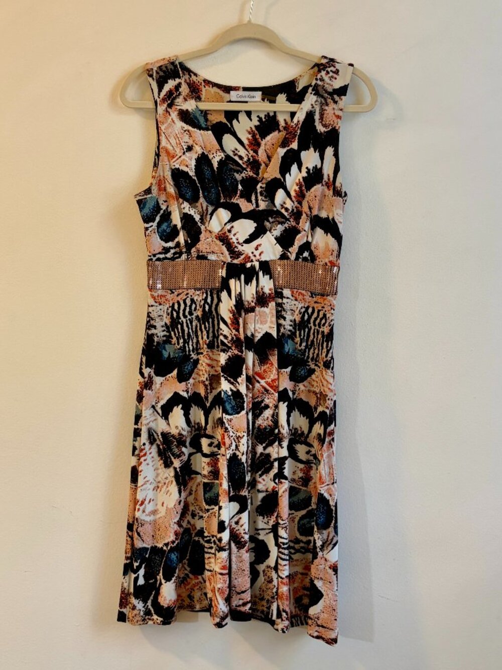 Calvin Klein Dress V-Neck Black White Abstract Neutrals Sleeveless Midi Size XS